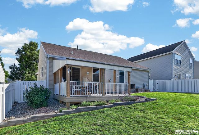 19027 B Street, Omaha, NE 68130