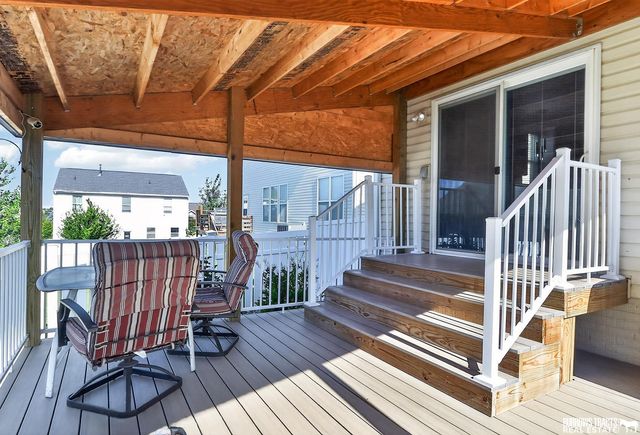 19027 B Street, Omaha, NE 68130