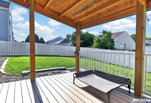 19027 B Street, Omaha, NE 68130