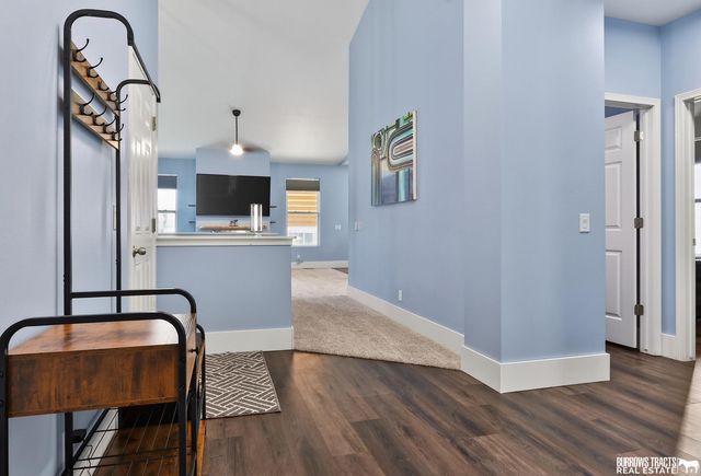 19027 B Street, Omaha, NE 68130