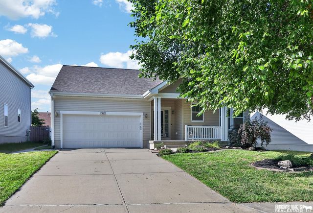 19027 B Street, Omaha, NE 68130
