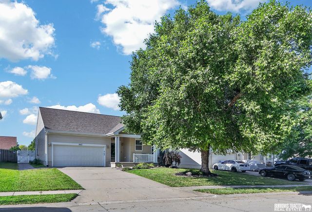 19027 B Street, Omaha, NE 68130