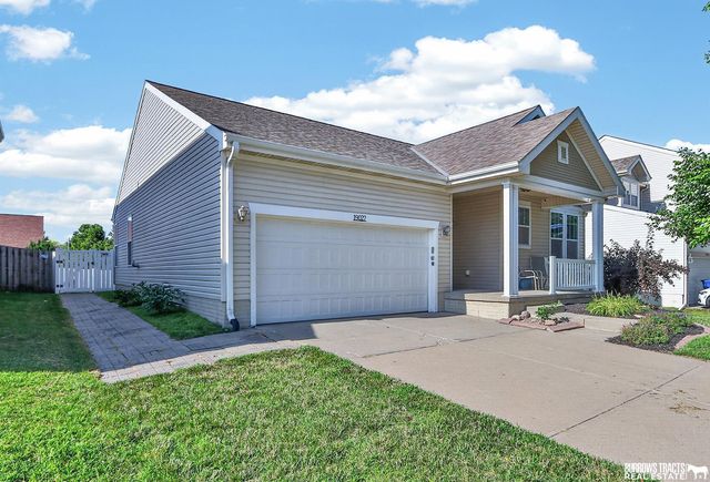 19027 B Street, Omaha, NE 68130