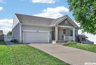 19027 B Street, Omaha, NE 68130