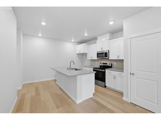 417 Sw 31ST St, Battle Ground, WA 98604