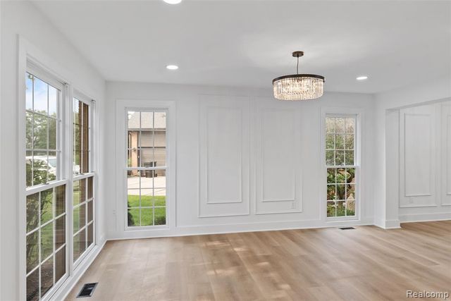 2841 Treyburn Lane, West Bloomfield, MI 48324