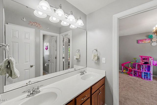 210 Allendown Lane, Knightdale, NC 27545