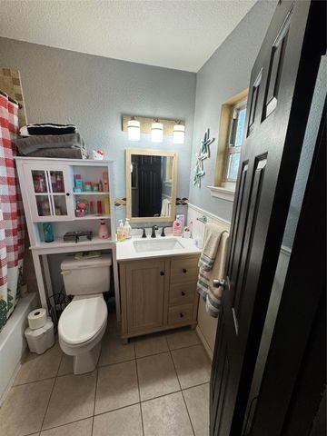 210 Davis Ranch Road, Alvarado, TX 76009