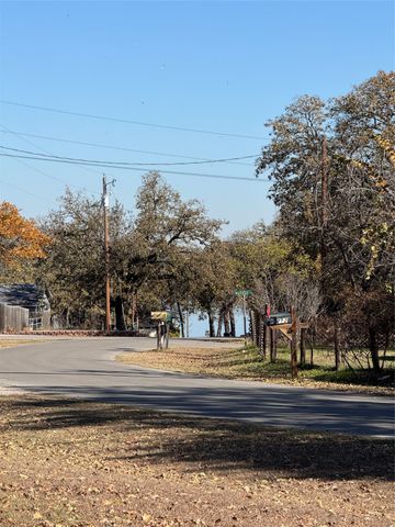 210 Davis Ranch Road, Alvarado, TX 76009