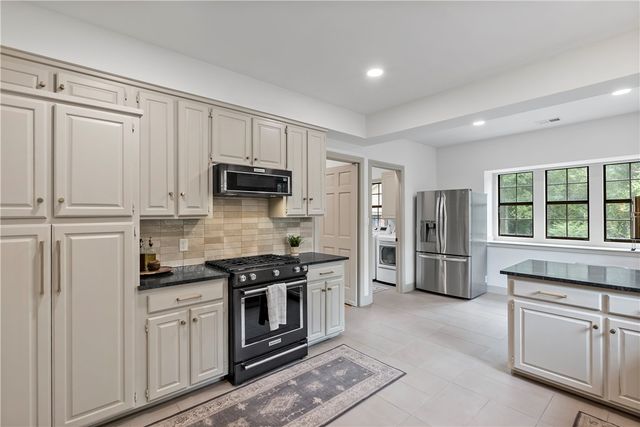 6 Ranchero Road, College Station, TX 77845