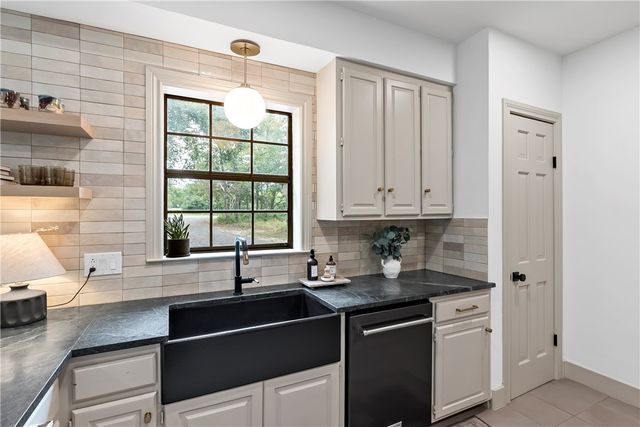 6 Ranchero Road, College Station, TX 77845