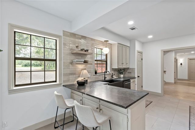 6 Ranchero Road, College Station, TX 77845