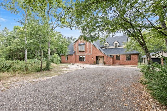 6 Ranchero Road, College Station, TX 77845