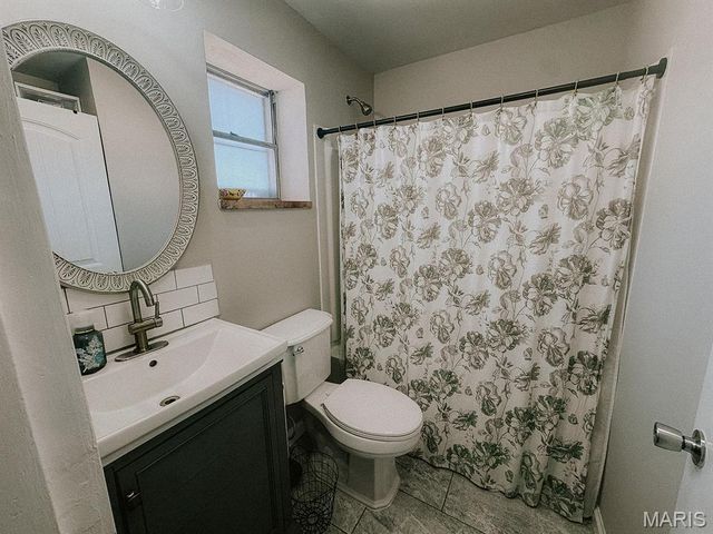 3321 Clemens Drive, St Charles, MO 63301