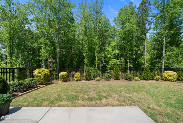 2017 Red Pine Trail, Fuquay Varina, NC 27526