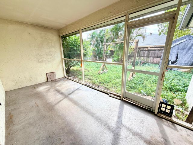 3902 Chapel Street, West Palm Beach, FL 33403