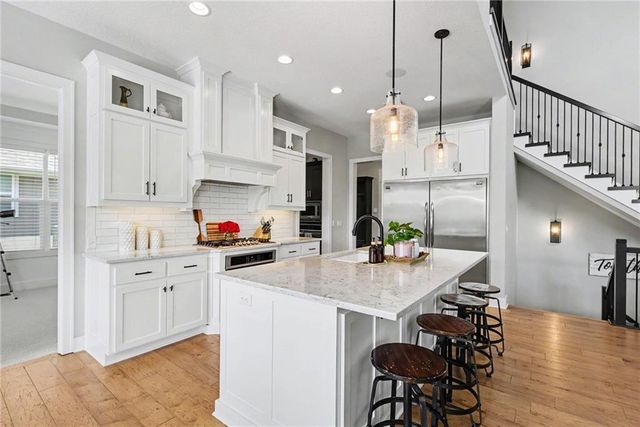 18332 Monrovia Street, Overland Park, KS 66013