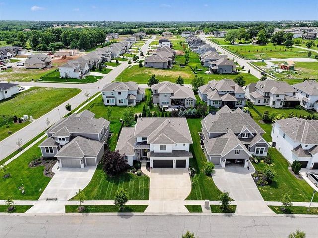 18332 Monrovia Street, Overland Park, KS 66013