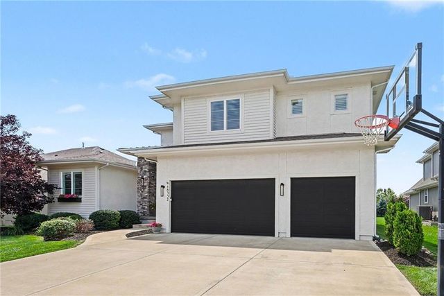 18332 Monrovia Street, Overland Park, KS 66013