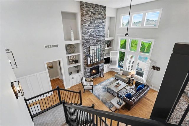 18332 Monrovia Street, Overland Park, KS 66013