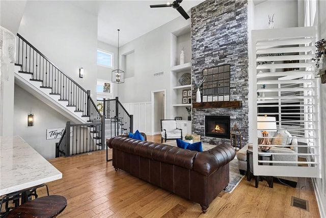 18332 Monrovia Street, Overland Park, KS 66013