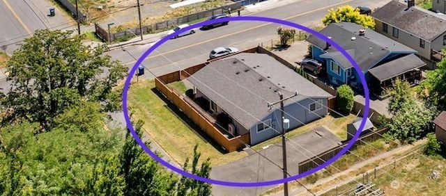 10201 17th Avenue SW, Seattle, WA 98146