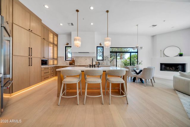7681 E CAMPO BELLO Drive, Scottsdale, AZ 85255