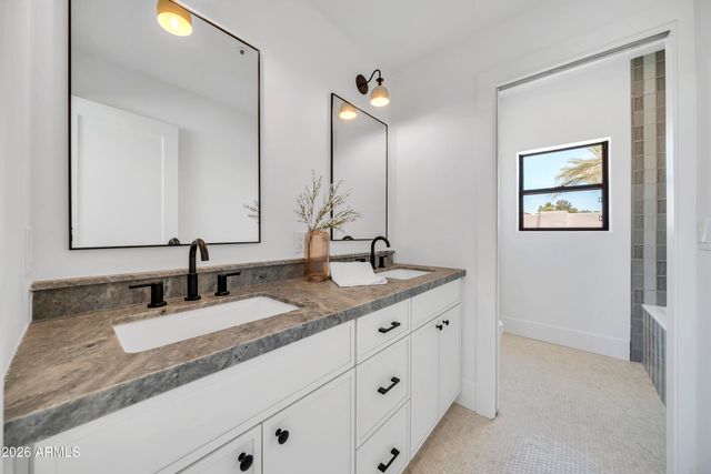 7681 E CAMPO BELLO Drive, Scottsdale, AZ 85255