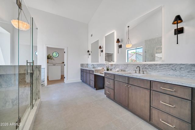 7681 E CAMPO BELLO Drive, Scottsdale, AZ 85255