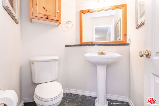 795 Zurich Drive, Lake Arrowhead, CA 92352