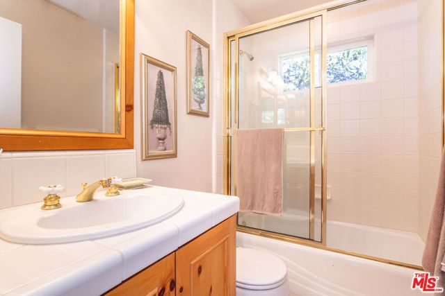 795 Zurich Drive, Lake Arrowhead, CA 92352