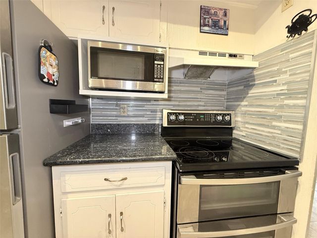 5861 Inwood Drive 6, Houston, TX 77057