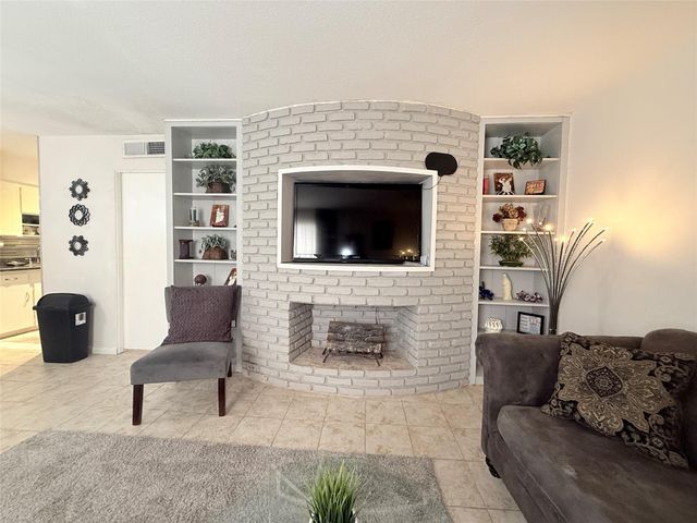 5861 Inwood Drive 6, Houston, TX 77057