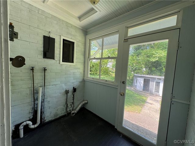 122 N Elm Ave, Highland Springs, VA 23075