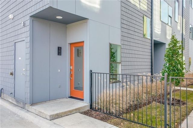 427 W 10th Street 303, Dallas, TX 75208