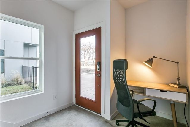 427 W 10th Street 303, Dallas, TX 75208