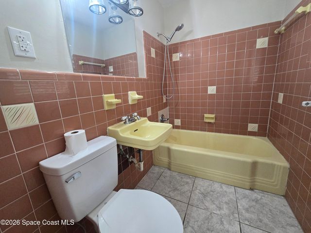 39 E Azalea Circle, Rockledge, FL 32955