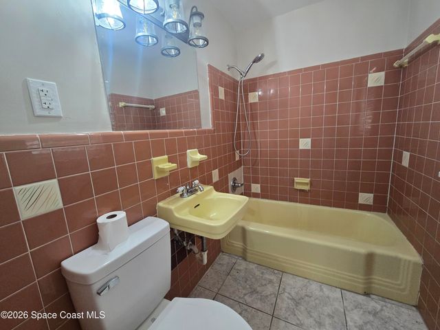 39 E Azalea Circle, Rockledge, FL 32955