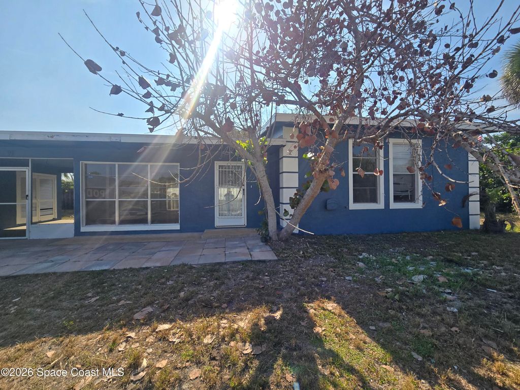 39 E Azalea Circle, Rockledge, FL 32955