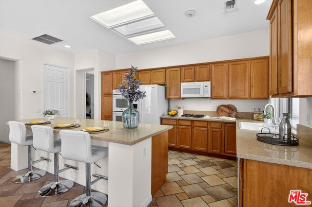 39314 Blossom Circle, Palm Desert, CA 92211