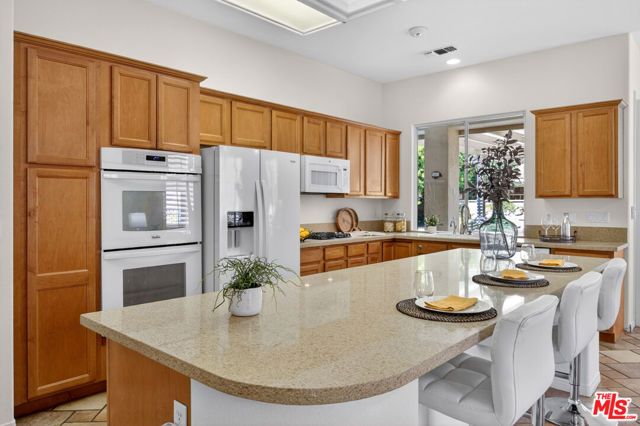 39314 Blossom Circle, Palm Desert, CA 92211