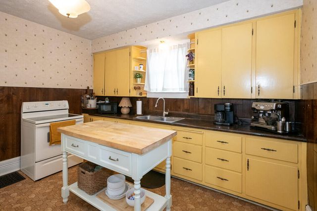 816 W State Street, Springfield, MO 65806