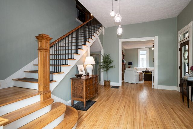 816 W State Street, Springfield, MO 65806