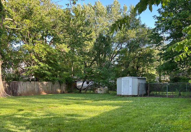 816 W State Street, Springfield, MO 65806