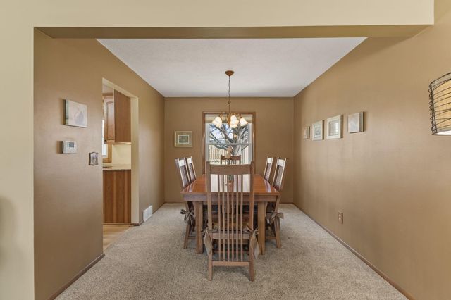 743 Mccallum Drive, New Brighton, MN 55112