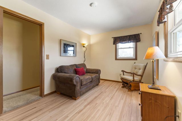 743 Mccallum Drive, New Brighton, MN 55112