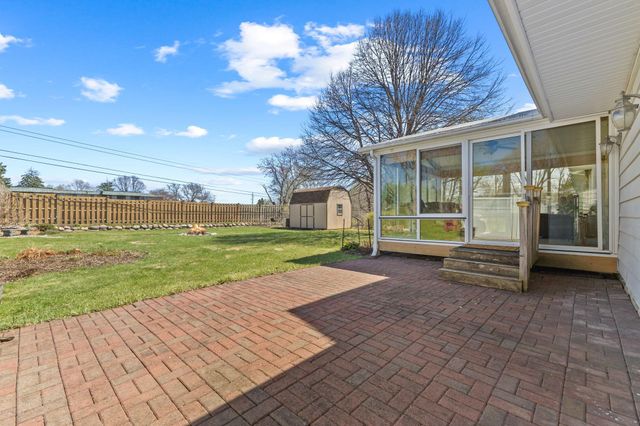 743 Mccallum Drive, New Brighton, MN 55112