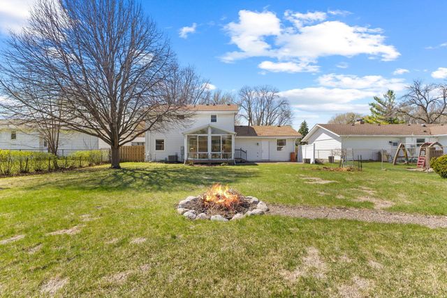 743 Mccallum Drive, New Brighton, MN 55112