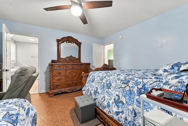 1922 S Live Oak Drive, Moncks Corner, SC 29461