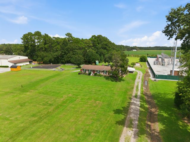 1922 S Live Oak Drive, Moncks Corner, SC 29461
